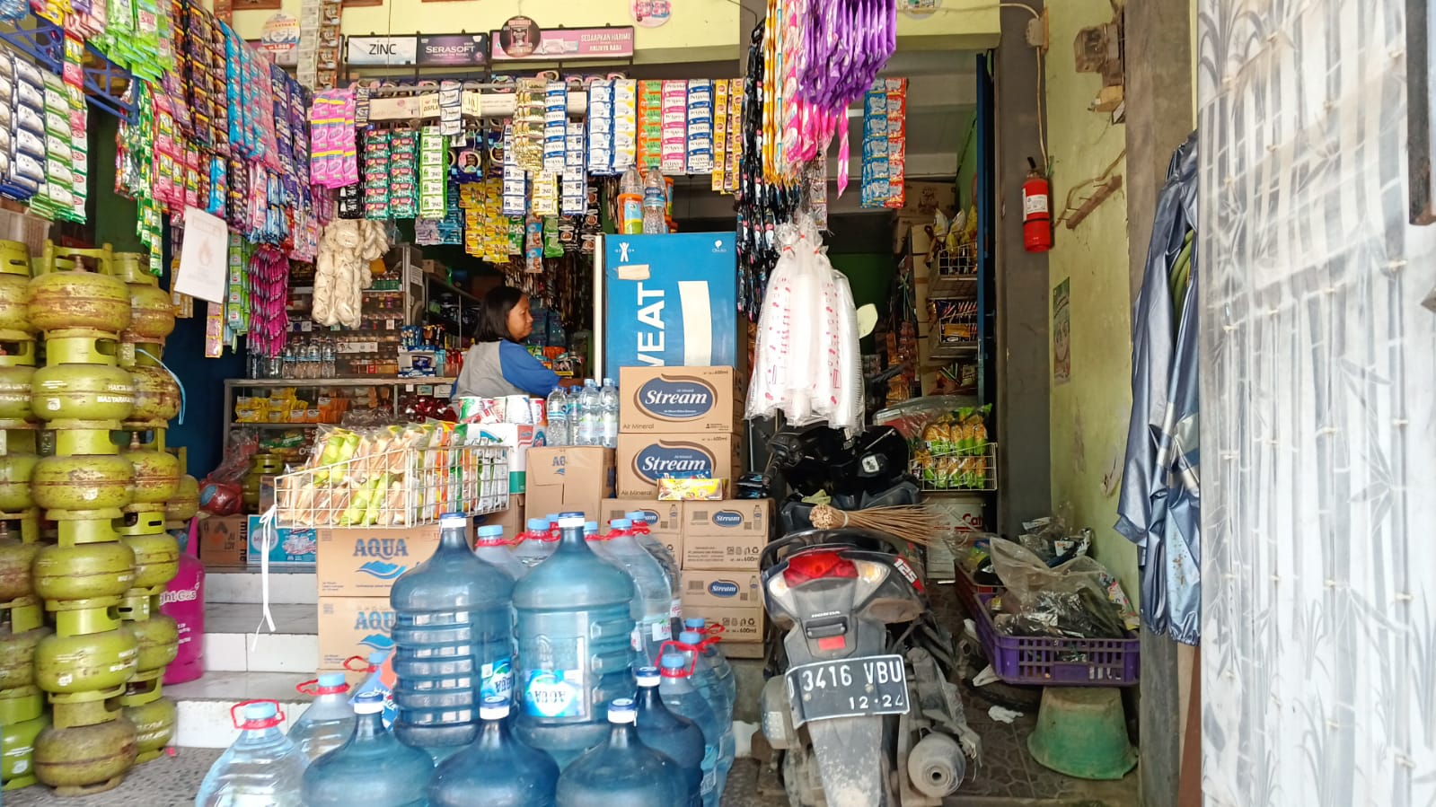 Agen Galon Le Minerale Slamet