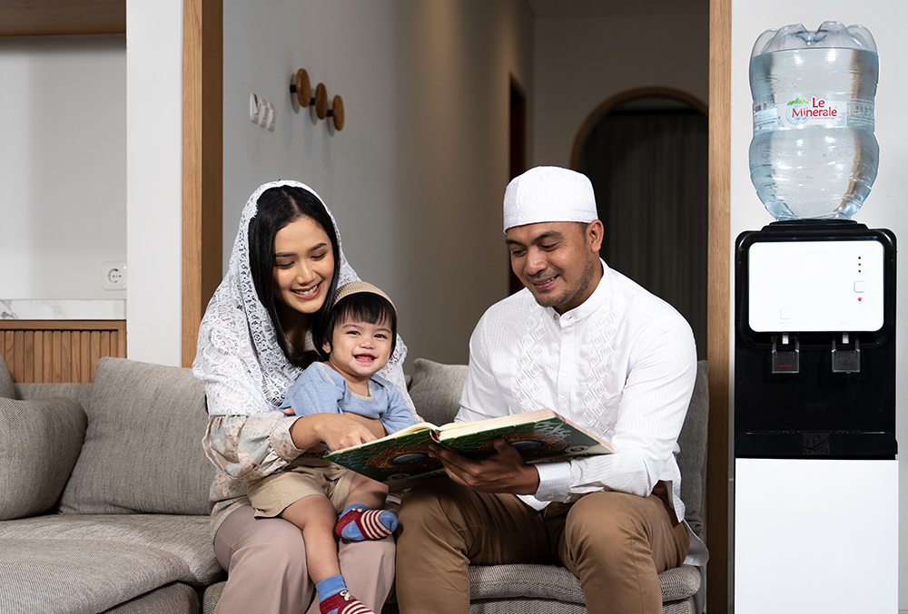 Cek Tips hari Pertama Puasa: Ini Alasan Air Mineral Baik untuk Jadi ‘Teman’ Sahur dan Berbuka Puasa