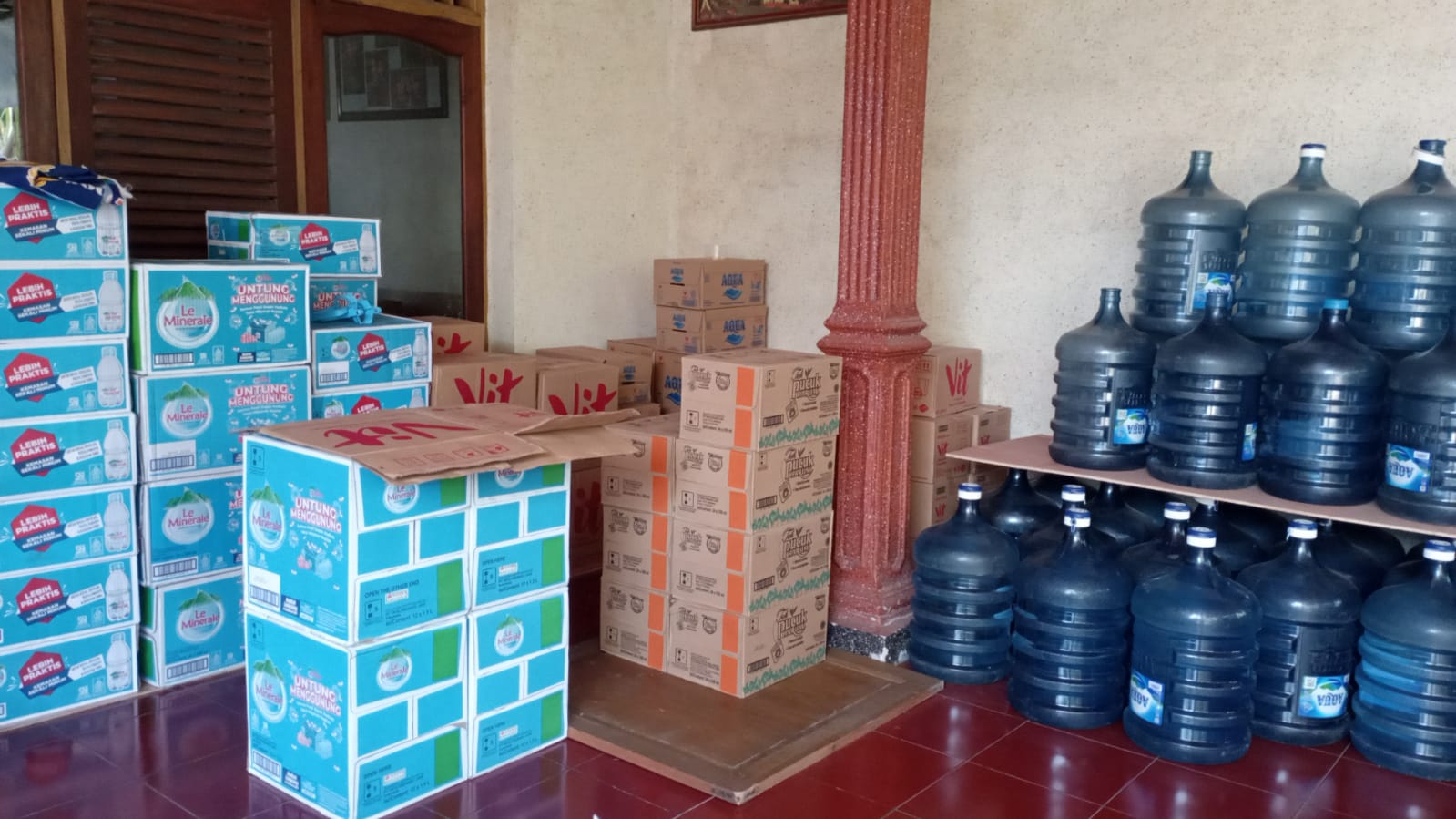 Agen Galon Le Minerale Sumber Banyu