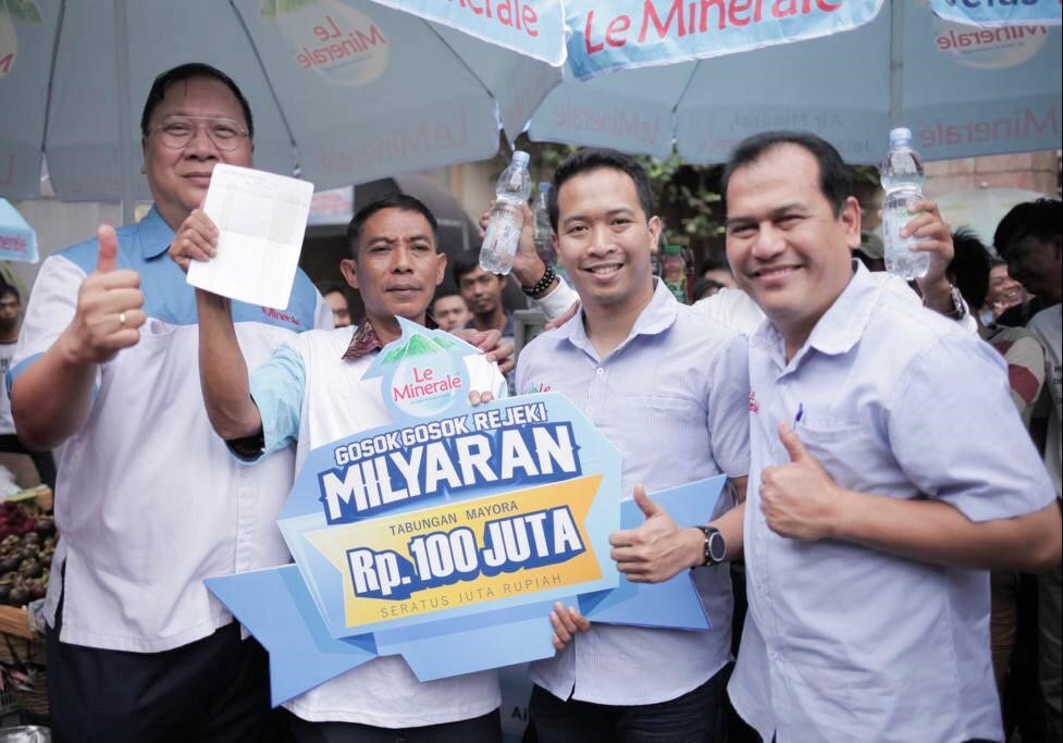 Menjemput Rejeki, Le Minerale Ajak Para Pedagang Ikutan Program Gosok-gosok Milyaran Rupiah