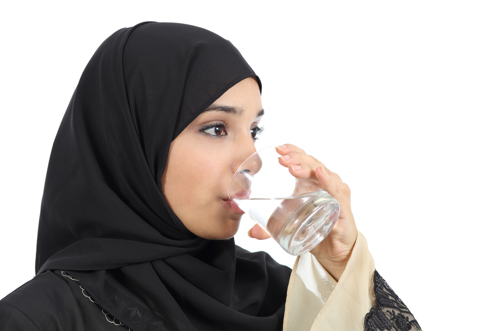Manfaat Minum Air Mineral Saat Sahur dan Buka Puasa untuk Kesehatan Tubuh